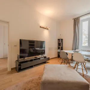  Appartamento Moscova Elegant Italia